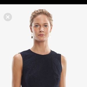MM LaFleur Navy McCarthy Top Size 4